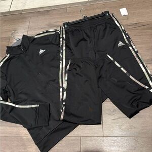 Boys Adidas 2PC Track Suit Set With Camo Stripes  Size L 14/16